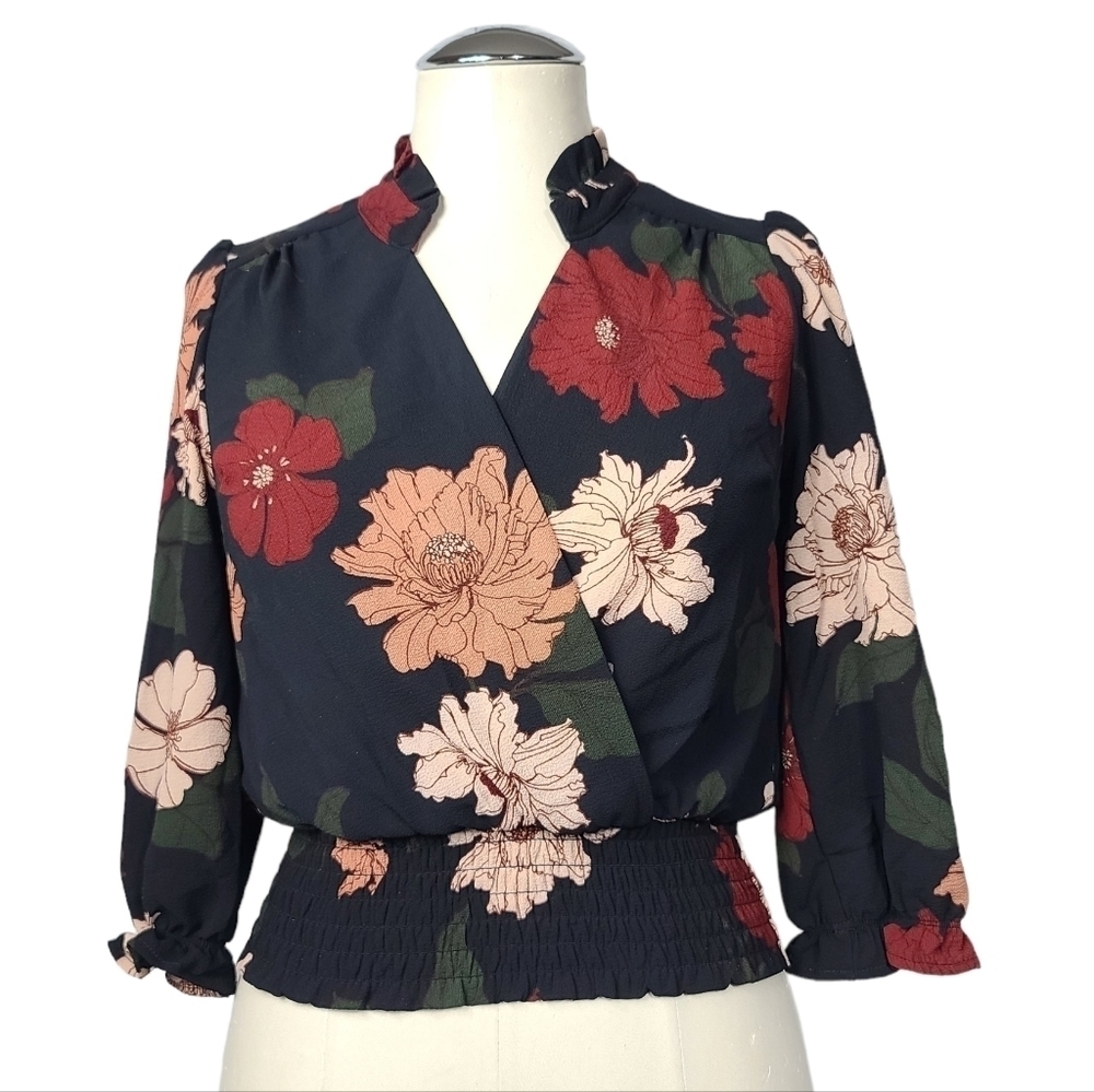 NWT Monteau V Neck Floral Faux Wrap Smocked Cropped Blouse S